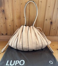 LUPO Barcelona Abanico Schultertasche Echtleder kultiges Plissee Fan Design
