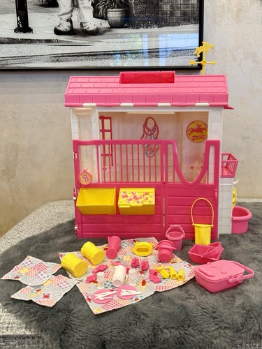 Barbie pferdestall feeding fun - pferdestall,