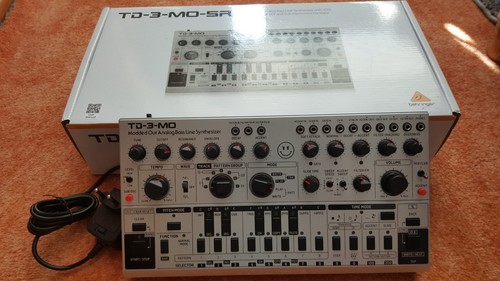 Behringer sr bassline - td-3-mo-sr,