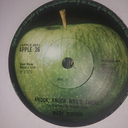 Mary hopkin knock - hopkin, knock,