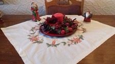 Tischdecke Weihnachtsdecke Handgestickt, Größe  85x85 cm Vintage