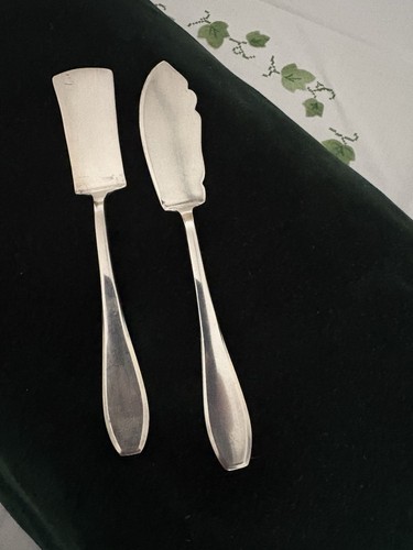 Butter und käsemesser der - und,