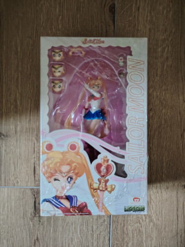 Sailor moon action series - moon,