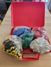 LEGO Steine Gemischt  Rot Weiß Blau Grün Gelb Grau Bäume Räder Gebraucht Koffer