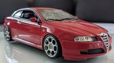 Alfa Romeo GT 1:18 Rot Black