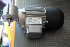 LENZE DC Getriebemotor Typ SSN31-1TVCR-056C21 Anker180V ,Feld 200V0,1kW 300U,
