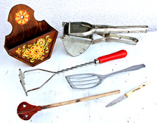 6x alte DDR Küchenhelfer