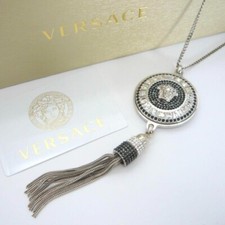 VERSACE Schwarz Klar Strass Medusa Kopf Fransen Anhänger Silber Metall Halskette