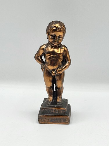 Statue manneken pis - manneken,