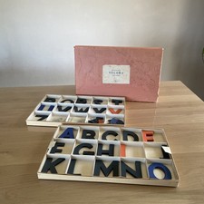 Papier großbuchstaben - papier,