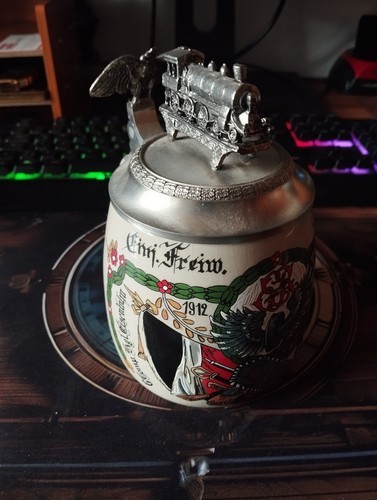 Alter bierkrug mit zinndeckel - alter,