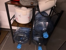 Bikoney 5-Gallonen Wasserspender Ständer, Wasserkannen Halter Mit 2-Stufigen Lag