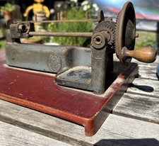 Jupiter 2 GRAU  Guhl & Harbeck Bleistiftanspitzer Spitzmaschine pencil sharpener