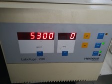 Labofuge 200.
