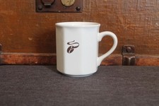 Tchibo Kaffeebecher Tasse Henkelbecher goldene Bohne weiß 200 ml eckig