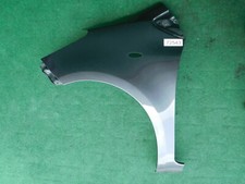 Kotflügel vorn links Toyota Yaris (P9) 1.3VVT-i 73KW 99PS Bj.2011