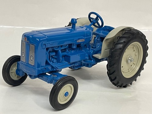 Ertl 307 fordson - 307,