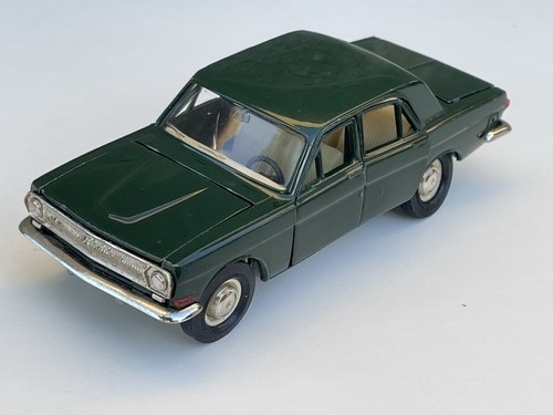 Novoexport volga gaz 24 - 1:43,