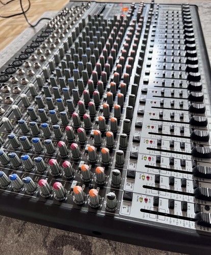 Behringer sx2442fx eurodesk - behringer,