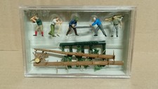 Preiser 10495 Holzfäller mit Baumstämmen, H0 neu OVP  XXL-Fotos