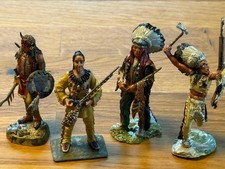 Zinnfiguren aus Sammlungsauflösung, unbespielt und nur in Vitrine