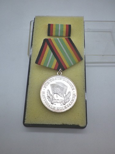 Ddr verdienstmedaille für - ddr,