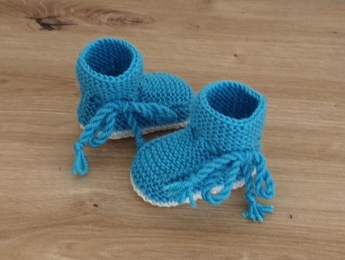 Babyschuhe gestrickt - babyschuhe,,