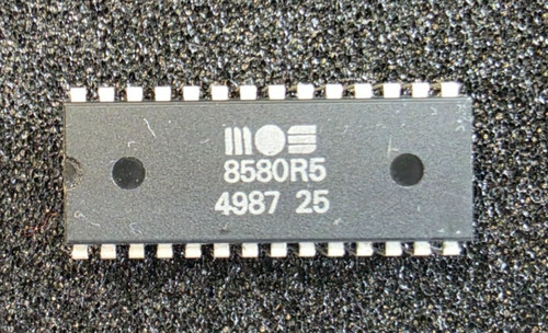 Mos 8580 commodore - r5,