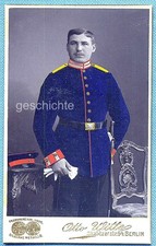 Foto, Soldat in Ausgehuniform