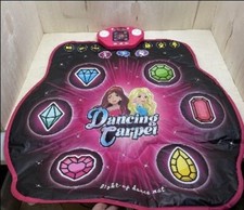 Girls Dancing Carpet DDR Gem