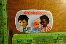 Alter Aufkleber Comic Cool Kind Spielzeug Puppen SEBINO cicciobello il gioco...