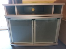 Fernsehschrank rollbar drehbar