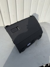 VW Golf VIII 8 Handschuhfach