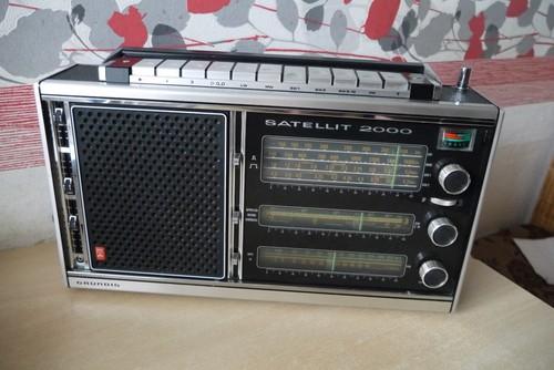 Radio grundig satellit 2000 - radio,
