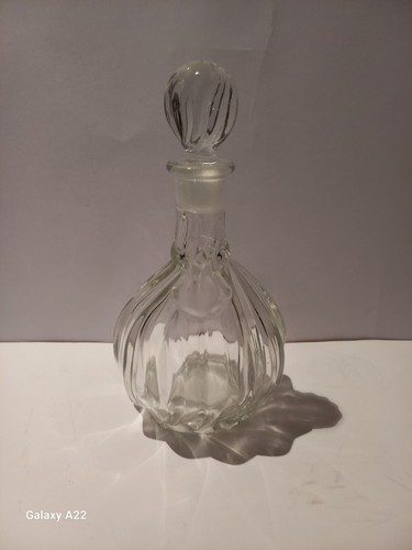 Karaffe aus glas mit - aus,