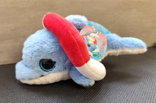 Delfin Davy mit Rettungsring