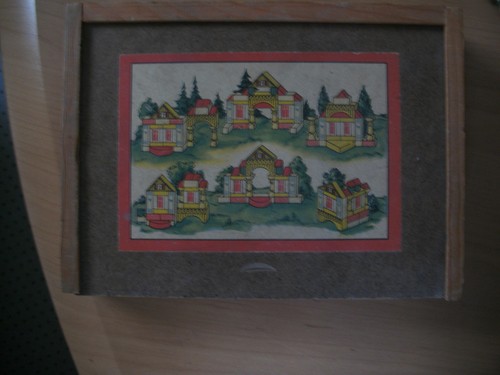 Small wooden building kit - building,