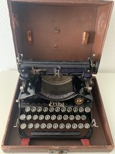 Alte Schreibmaschine Erika im Originalkoffer Klapp-Erika Nr. 82045