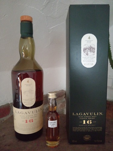 Lagavulin jahre islay - 16,