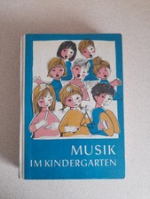 DDR Schulbuch Musik im
