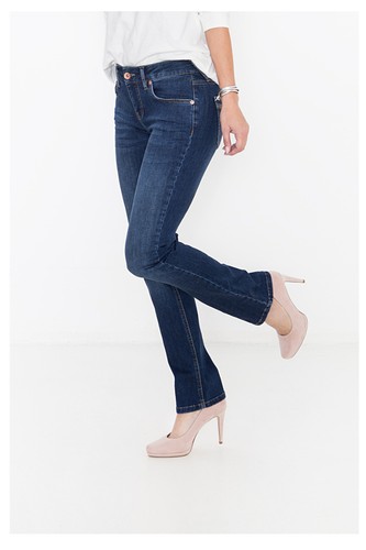 Amor trust truth - &, jeans