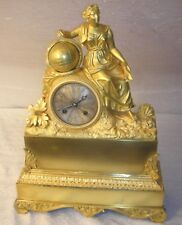 Empire Pendule Uhr Göttin der Geographie Bronze vergoldet Frankr. 1820 Kaminuhr 