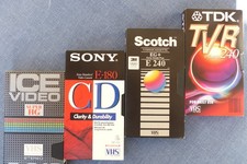 ✅ 4 leere VHS Kassetten