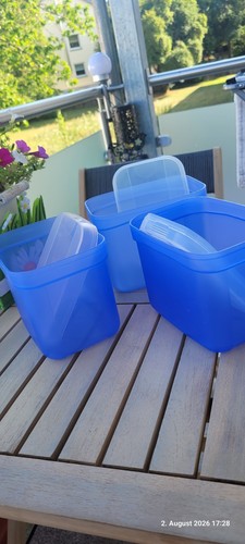 Tupperware swing box x 1 - -,