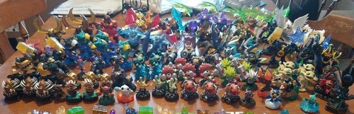 Skylanders trap team figures - skylanders,