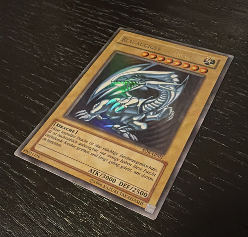 Konami blauäugiger - konami,