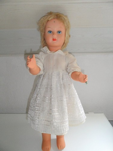 Puppe gross mit gemarktung - ,