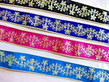 Samt-Borte mit Pailletten