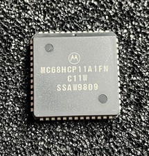 Motorola MC68HCP11A1FN 8-Bit Microcontroller - 3 MHz, 512Byte EEPROM PLCC-52 pin