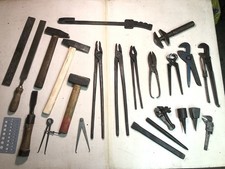 Schmiedewerkzeug - Schmiedehammer - Schmiedezangen - Schlosserwerkzeug - Schmied